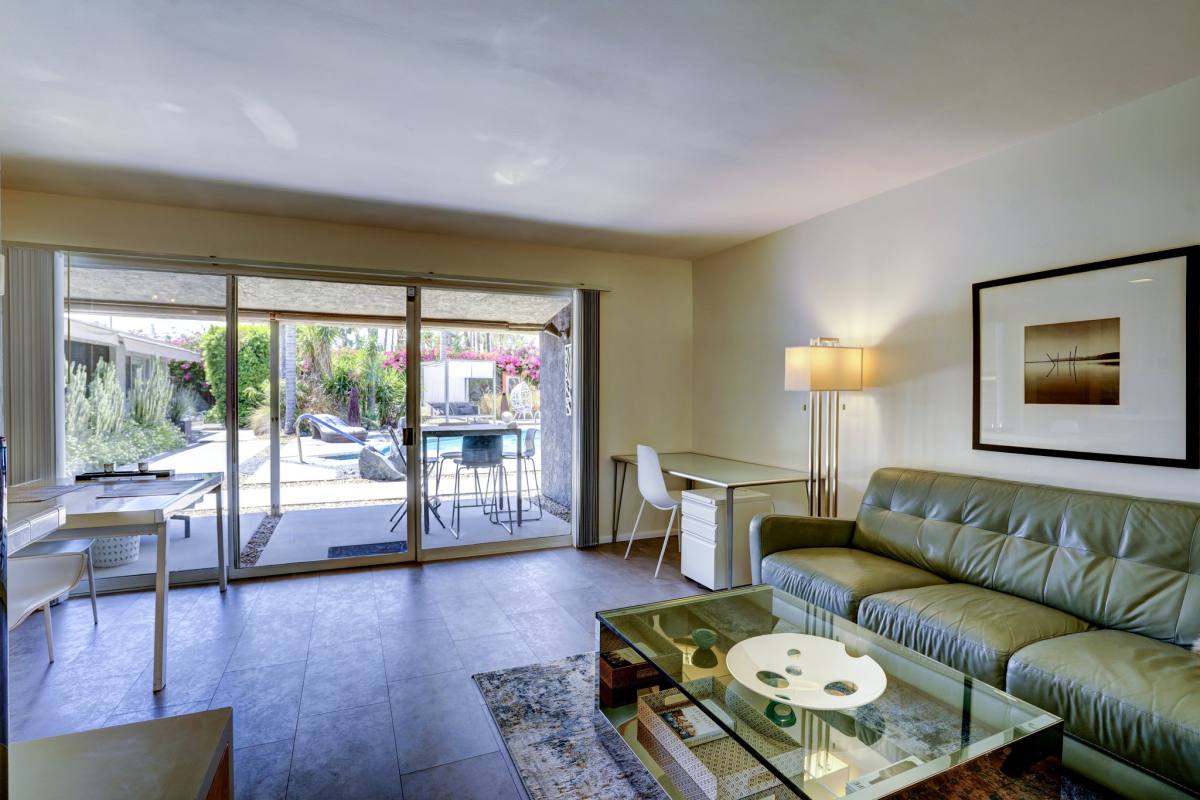Apartment for rent at 777 E San Lorenzo Rd #3, Palm Springs, CA 92264