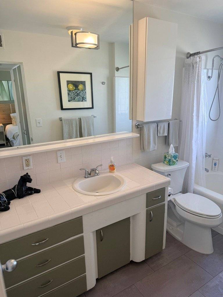 Apartment for rent at 777 E San Lorenzo Rd #3, Palm Springs, CA 92264