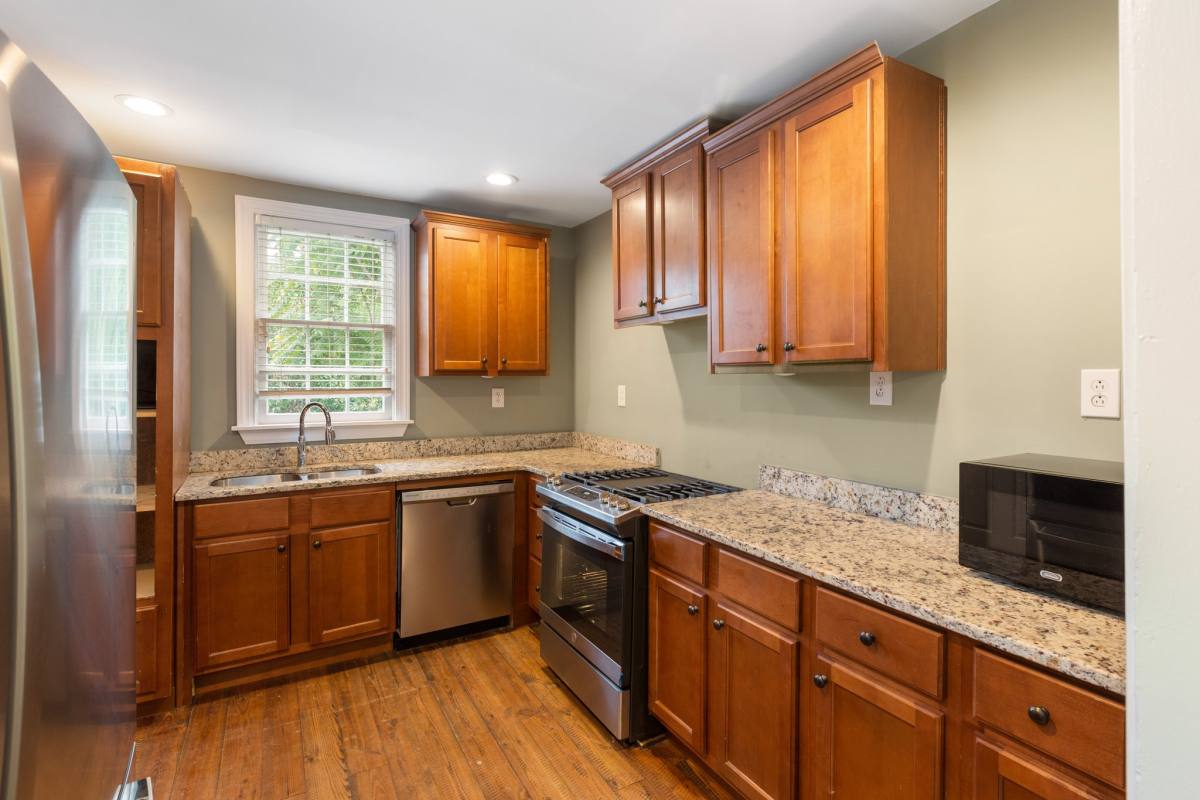 Apartment for rent at 13 Elizabeth St #B, Mount Pleasant, SC 29466