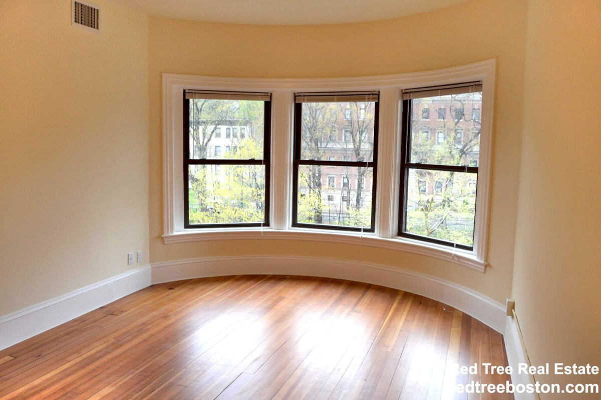 Apartment for rent at 1463 Beacon St #42, Brookline, MA 02446