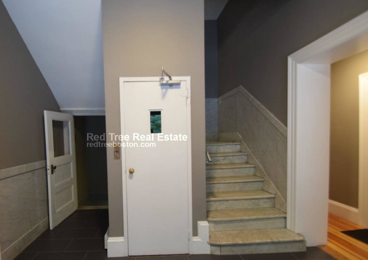 Apartment for rent at 1463 Beacon St #42, Brookline, MA 02446