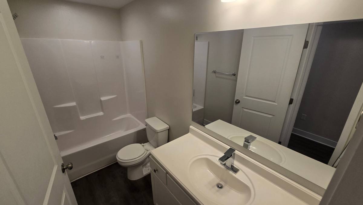 Apartment for rent at 5211 E 112th Terrace #105, Kansas City, MO 64137