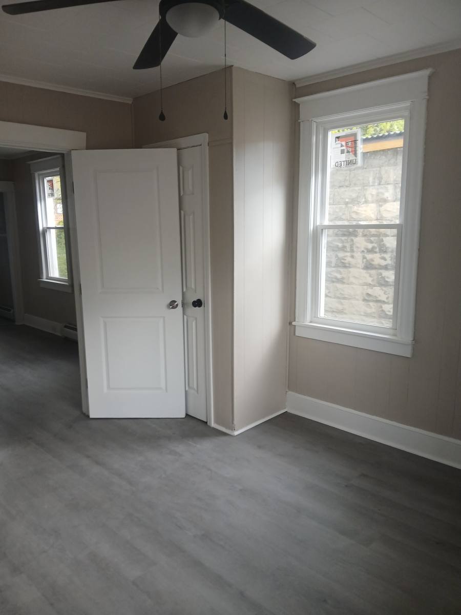Apartment for rent at 27-29 Tracy St #1, Binghamton, NY 13905