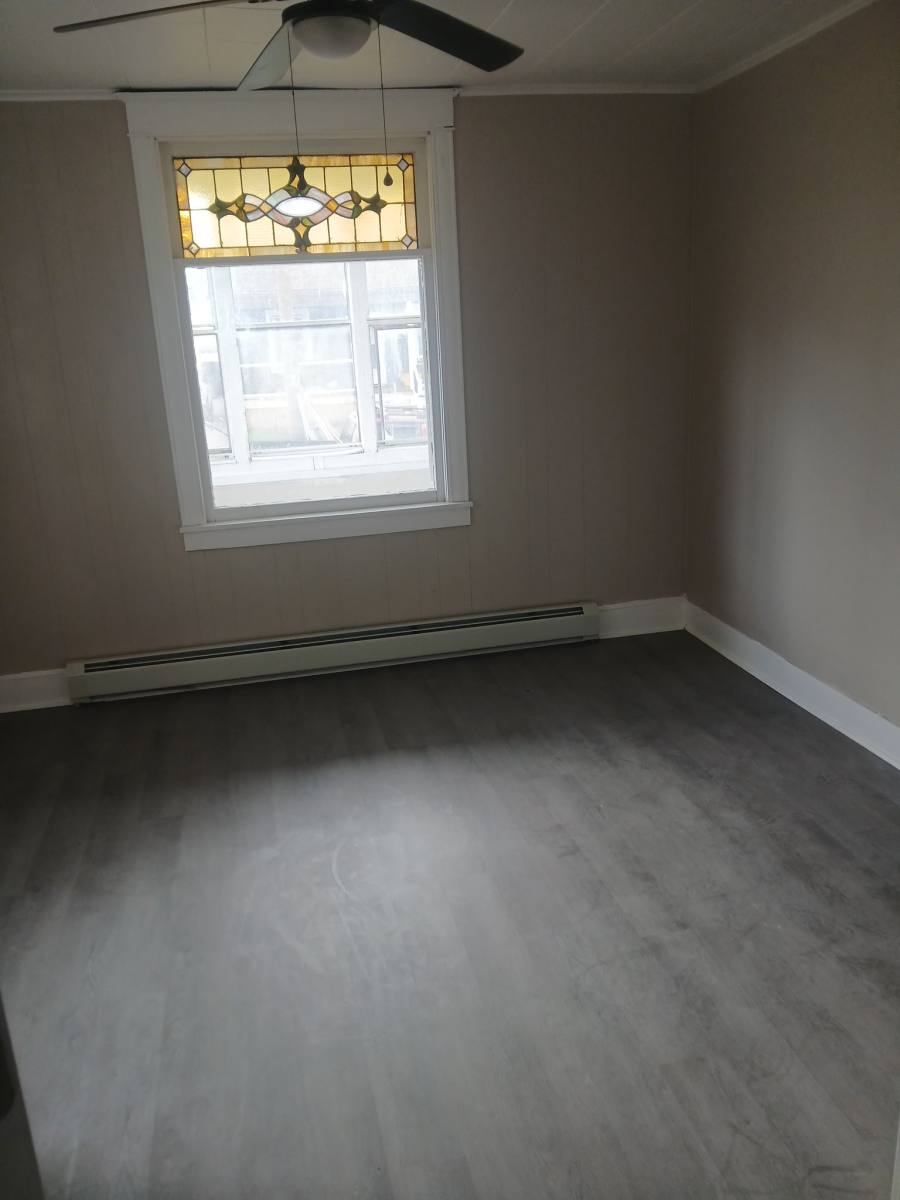 Apartment for rent at 27-29 Tracy St #1, Binghamton, NY 13905