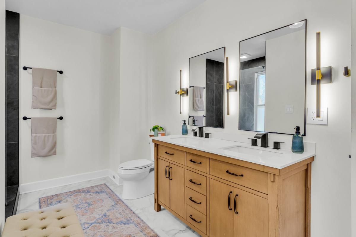 Townhouse for rent at 585 Showers St, Harrisburg, PA 17104