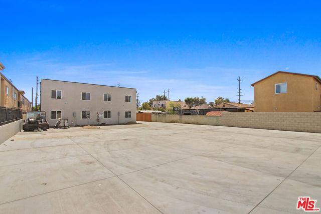 Apartment for rent at 649 W 92nd St, Los Angeles, CA 90044