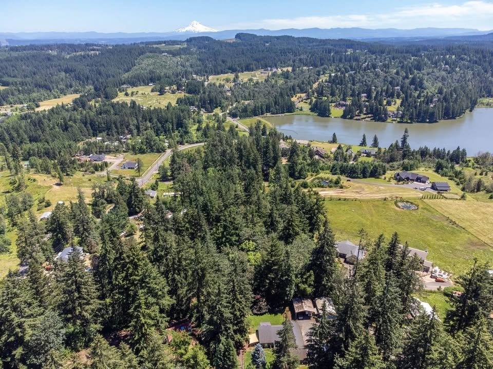 House for rent at 20078 S Henrici Rd, Oregon City, OR 97045