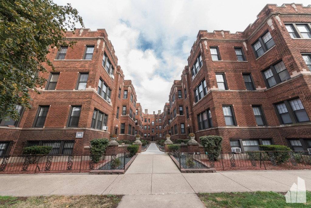 Apartment for rent at 4407 N Wolcott Ave #B1, Chicago, IL 60640