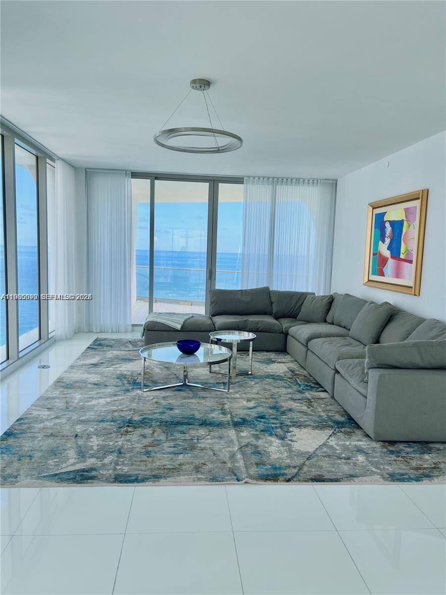 Apartment for rent at 16901 Collins Ave #1905, North Miami Beach, FL 33160