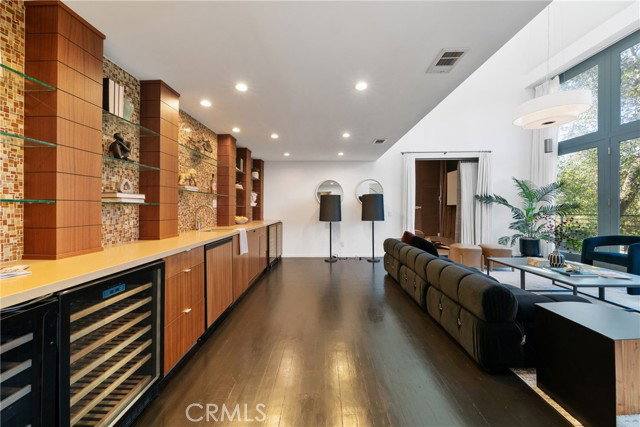 House for rent at 9653 Oak Pass Rd, Beverly Hills, CA 90210