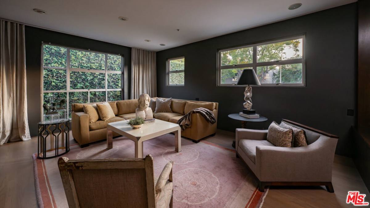 House for rent at 710 N Orlando Ave #101, West Hollywood, CA 90069