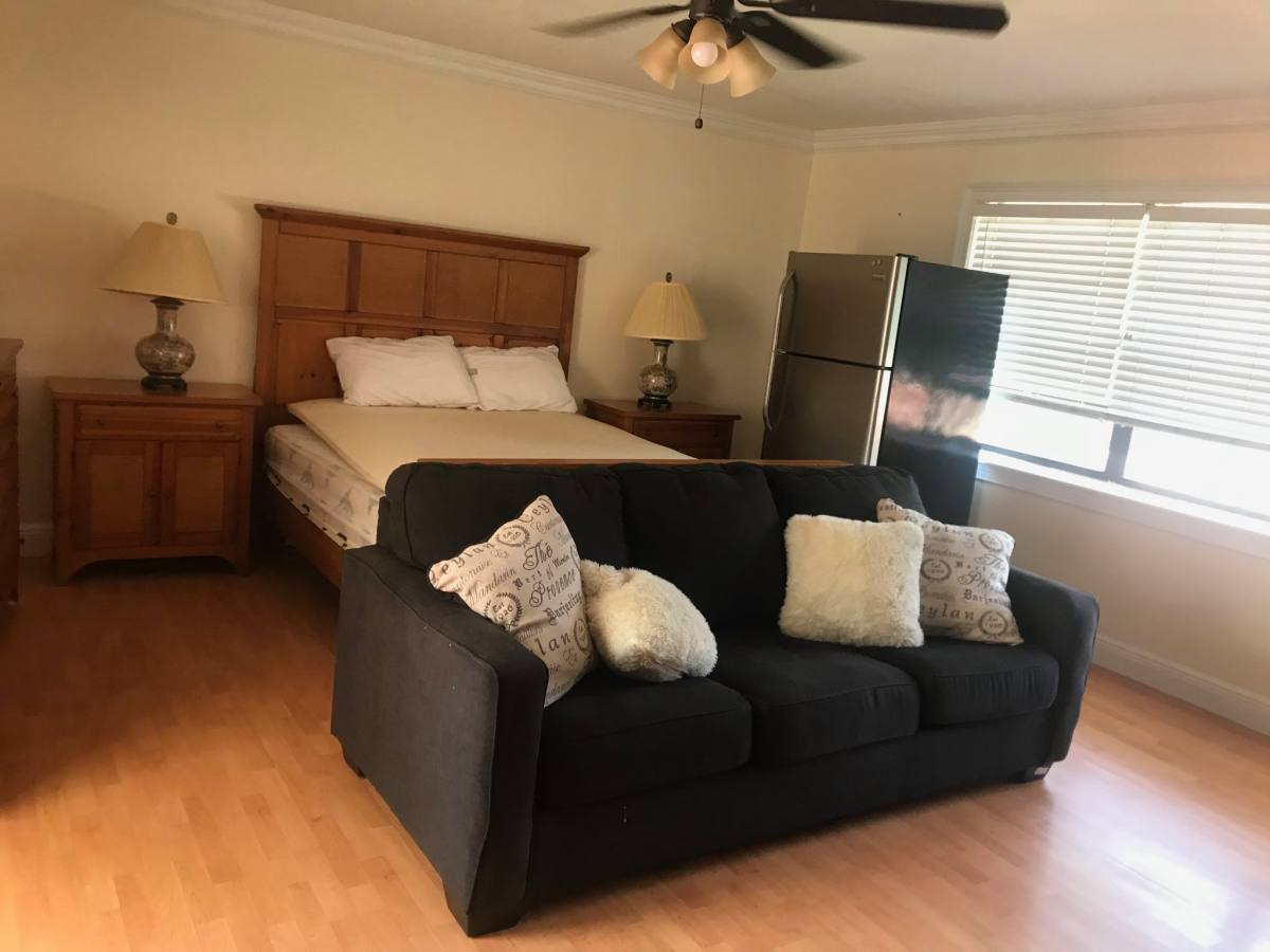 House for rent at 630 NW 7th Ave, Boca Raton, FL 33486