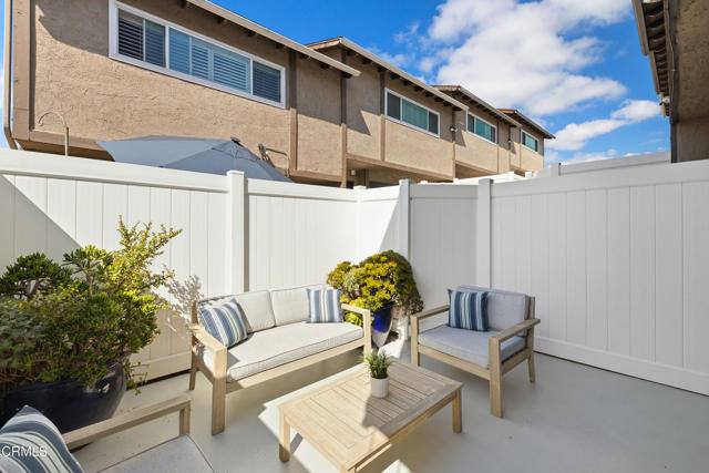 Townhouse for rent at 1140 Manhattan Beach Blvd #D, Manhattan Beach, CA 90266