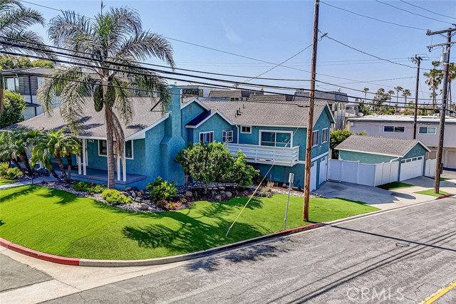 House for rent at 767 11th St, Manhattan Beach, CA 90266