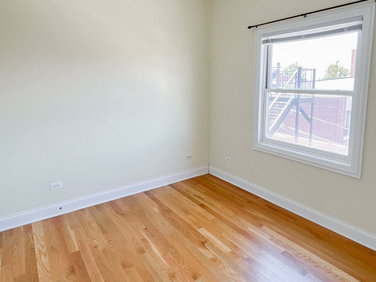 Apartment for rent at 2328 N Greenview Ave #3, Chicago, IL 60614