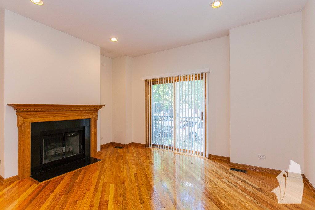 Apartment for rent at 2719 N Wayne Ave #2S, Chicago, IL 60614