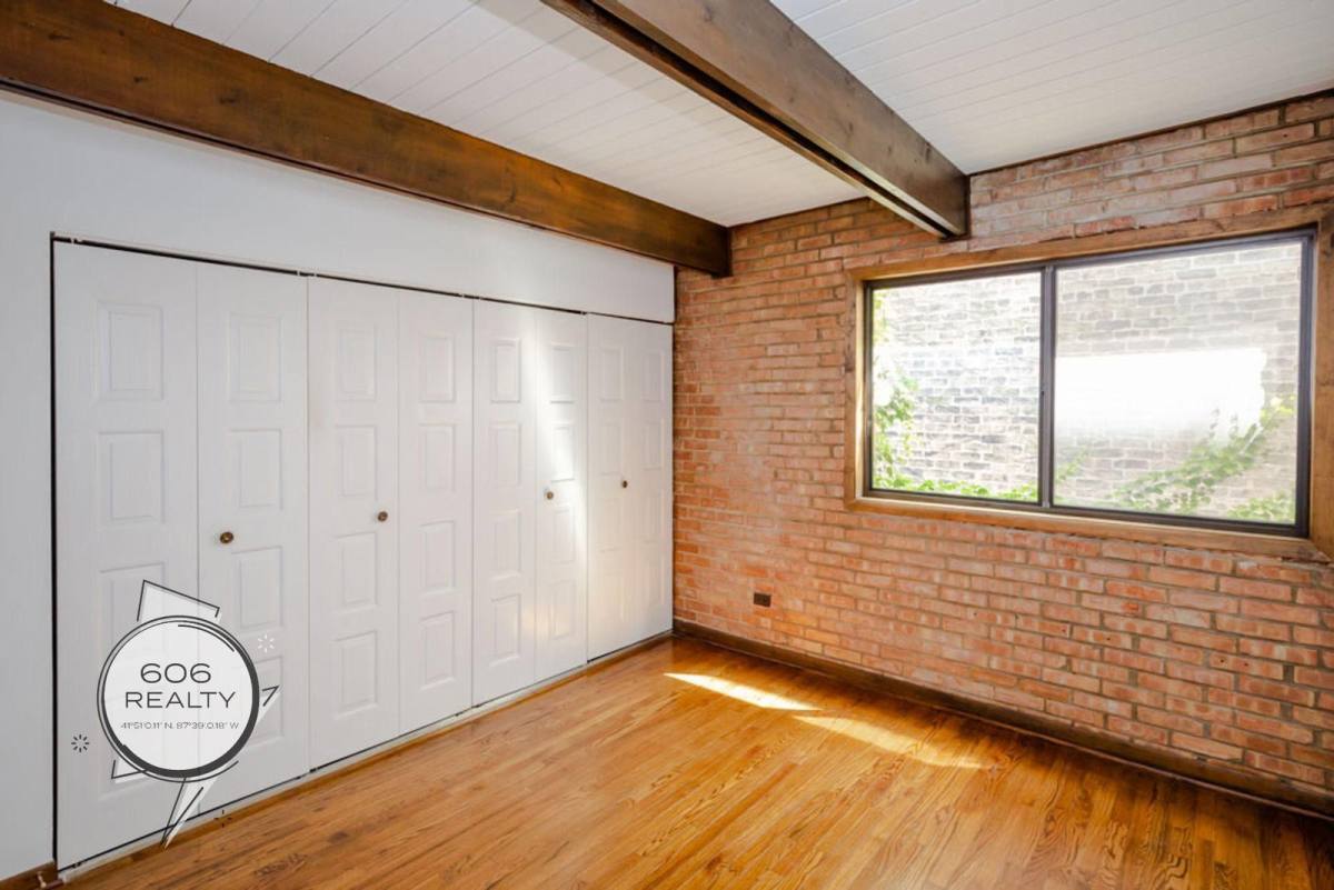 Apartment for rent at 1201 W Belden Ave #5, Chicago, IL 60614