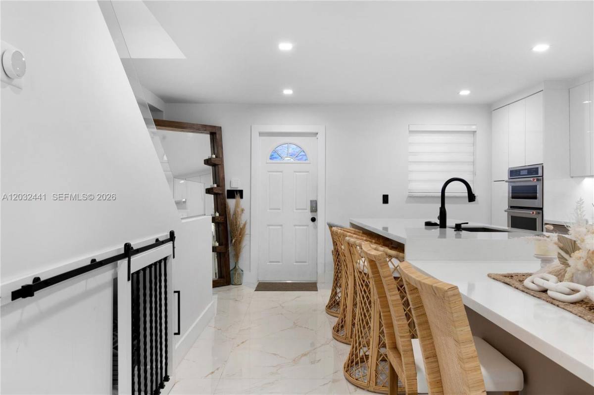House for rent at 2115 NE 123rd St, Miami, FL 33181