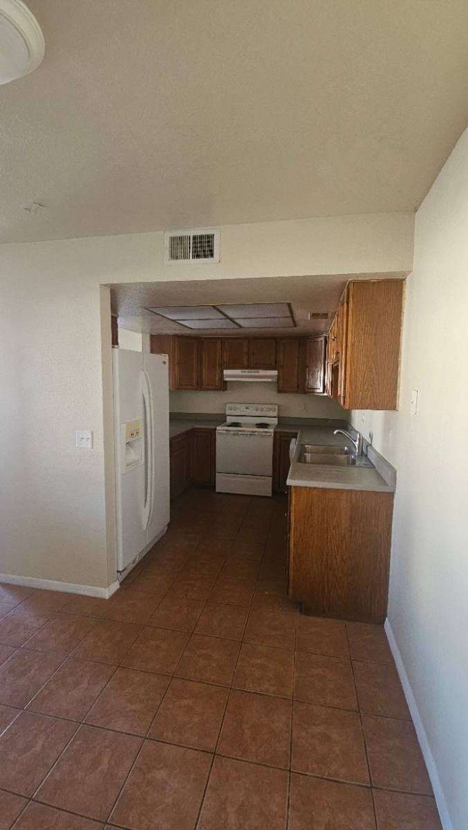 Condo for rent at 3749 Carlyle Dr, Las Vegas, NV 89115