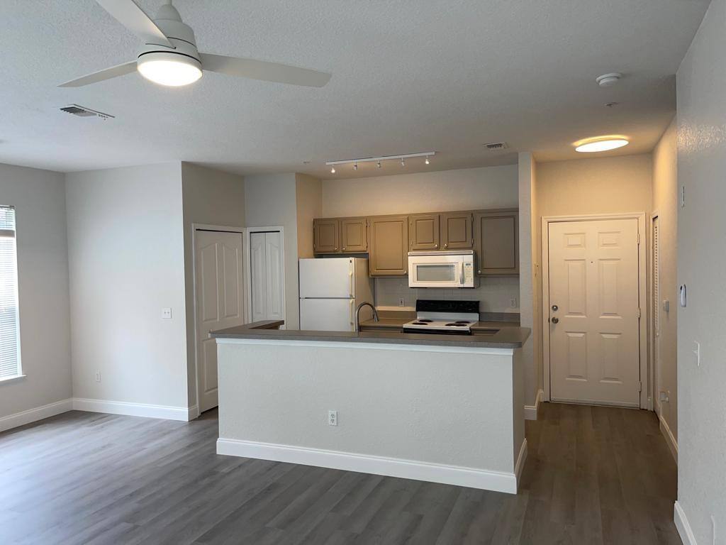 Condo for rent at 2513 Maitland Crossing Way #14102, Orlando, FL 32810