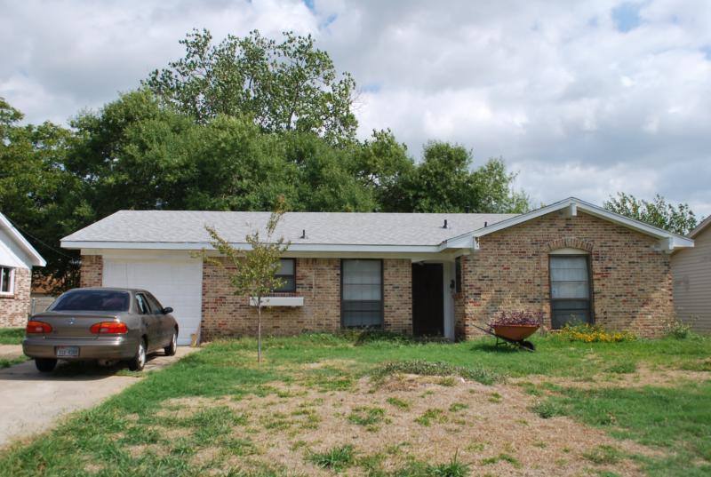 House for rent at 1320 Eastside Dr, Mesquite, TX 75149