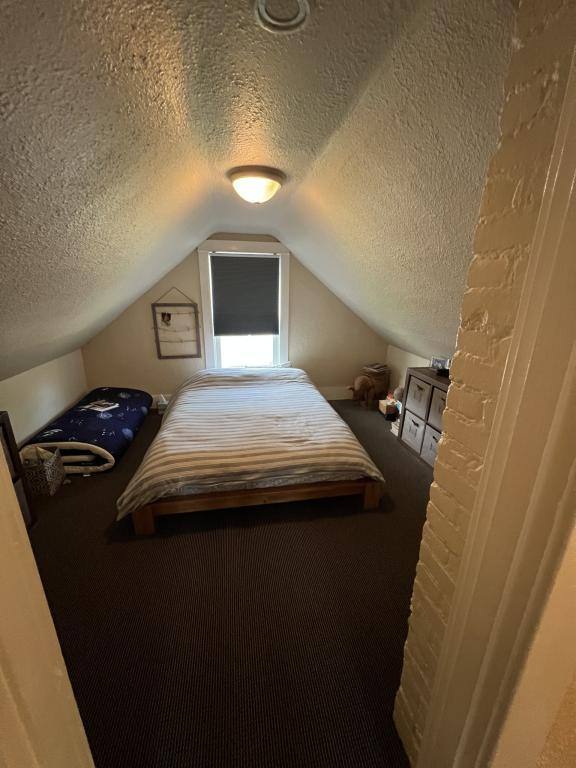 House for rent at 124 NW 14th Ave, Camas, WA 98607