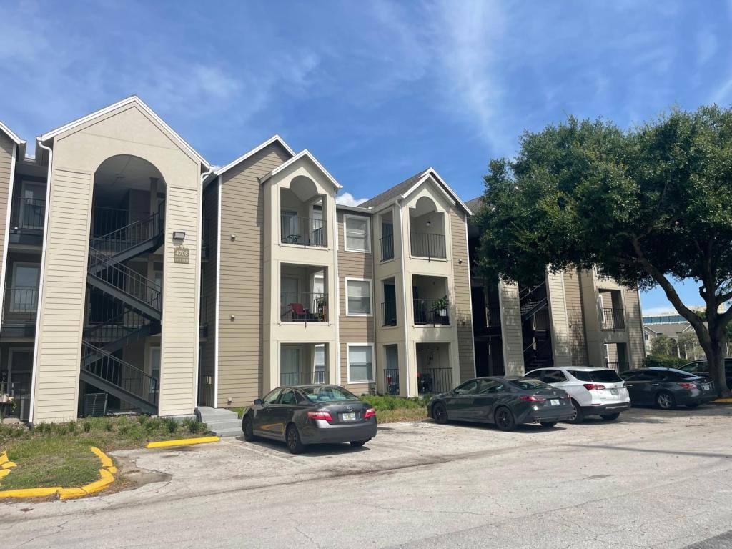 Condo for rent at 4708 Walden Circle #1835, Orlando, FL 32811