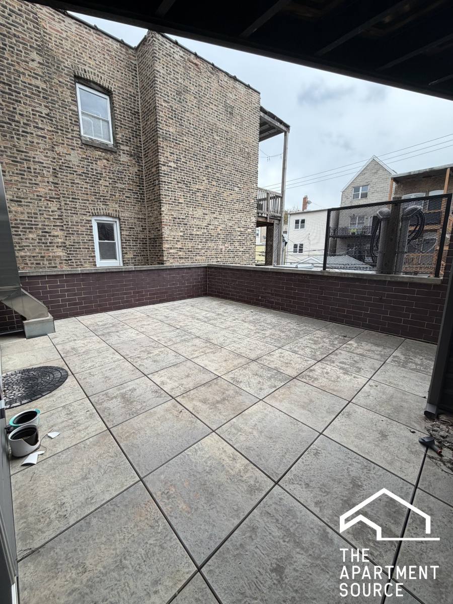 Condo for rent at 2127 W Division St #1, Chicago, IL 60622