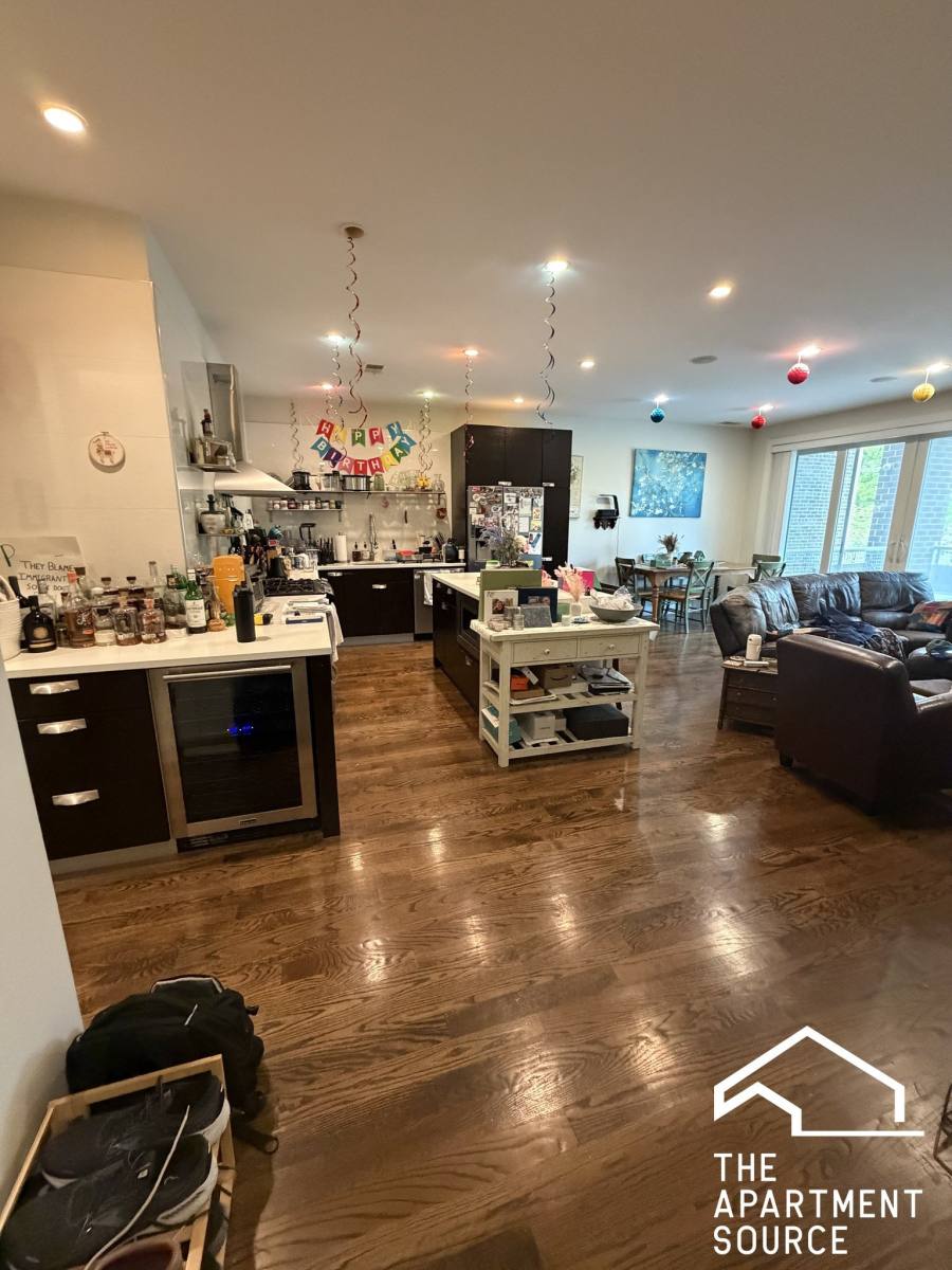 Condo for rent at 2127 W Division St #1, Chicago, IL 60622