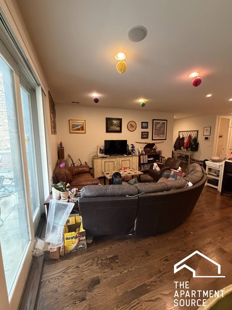 Condo for rent at 2127 W Division St #1, Chicago, IL 60622