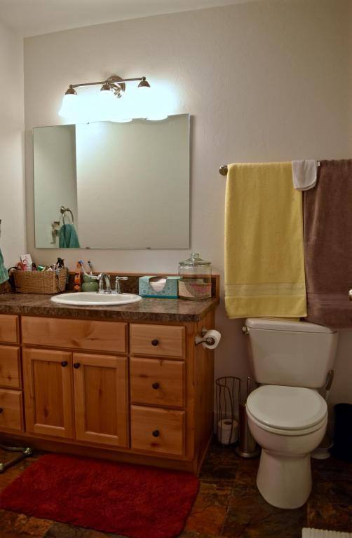 Townhouse for rent at 685 N Park #A, Shelley, ID 83274