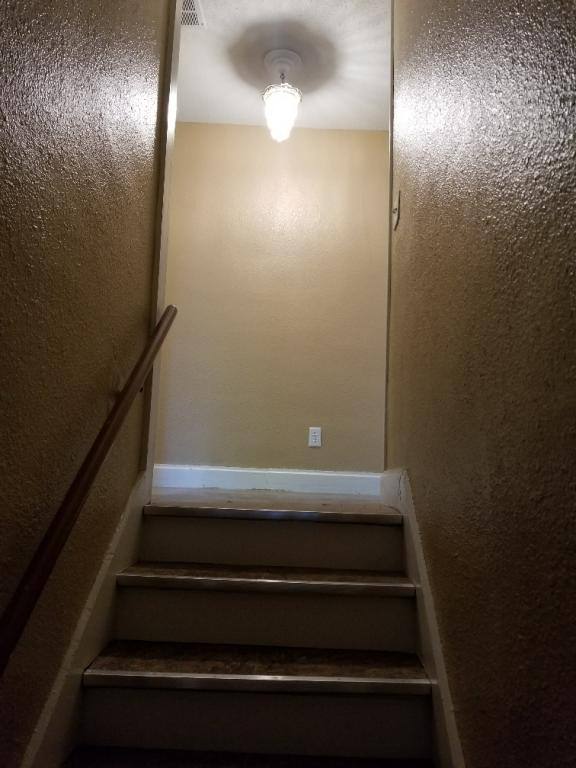 Apartment for rent at 1908 1 2 S - 4th, Springfield, IL 62703