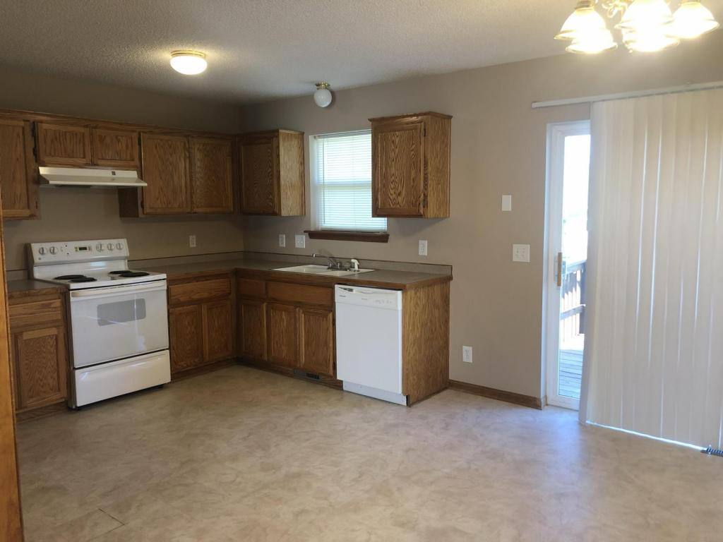 House for rent at 2217 Madison Ave, Excelsior Springs, MO 64024