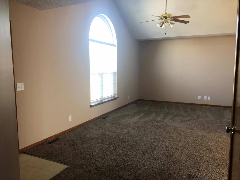 House for rent at 2217 Madison Ave, Excelsior Springs, MO 64024