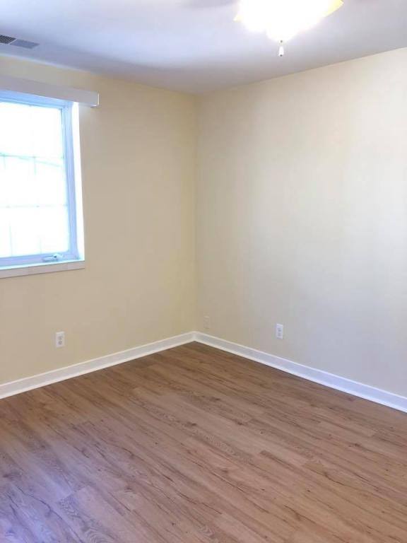 Apartment for rent at 420 N St #8, Yale, MI 48097