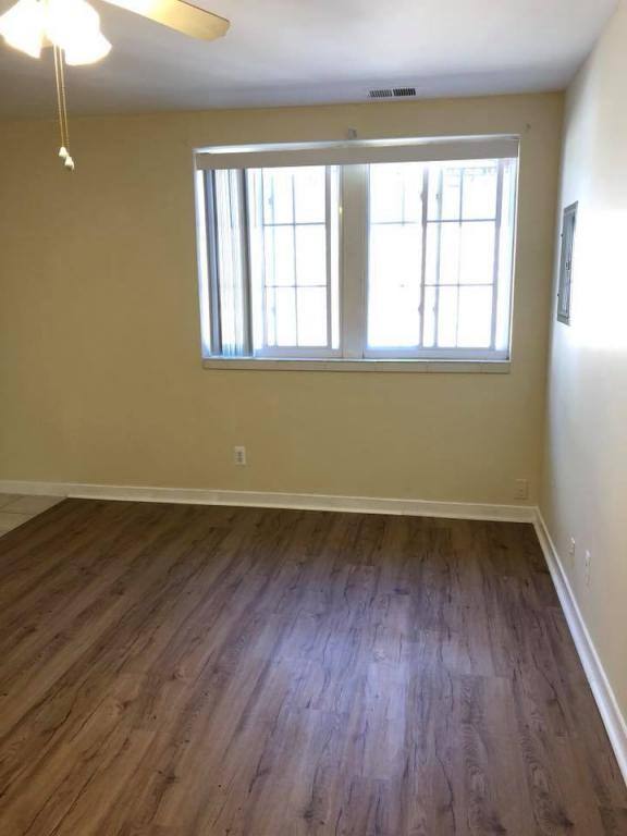 Apartment for rent at 420 N St #8, Yale, MI 48097