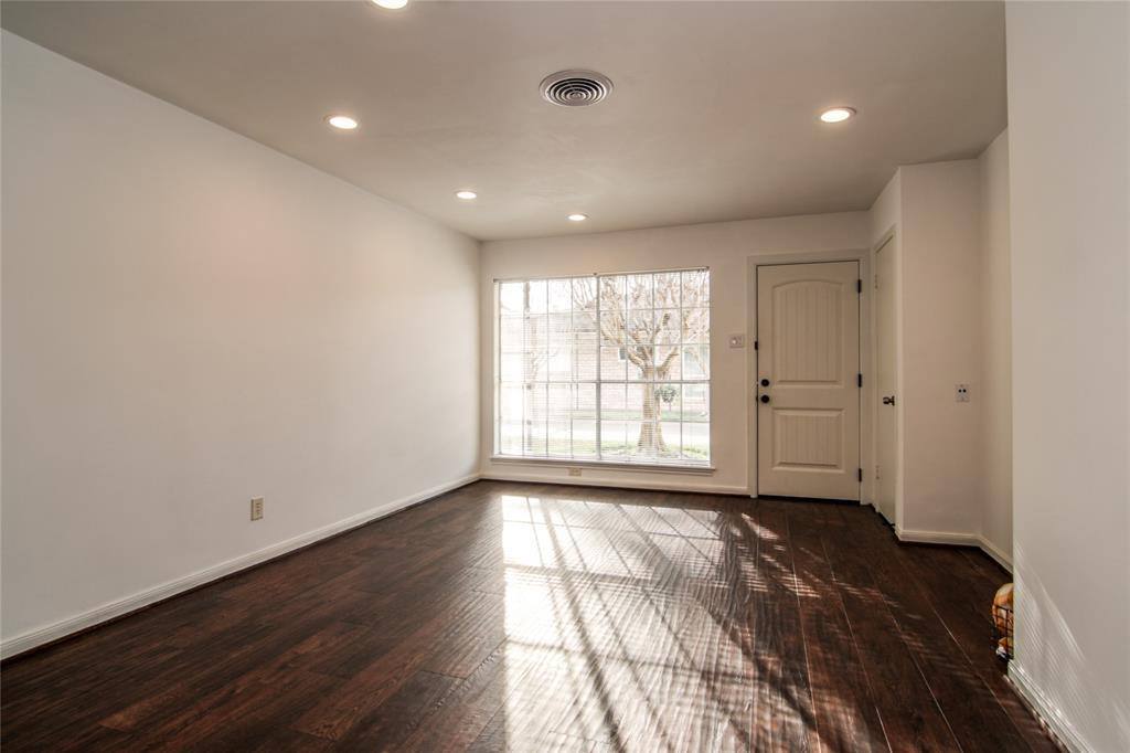 House for rent at 5627 Winsome Lane, Houston, TX 77057