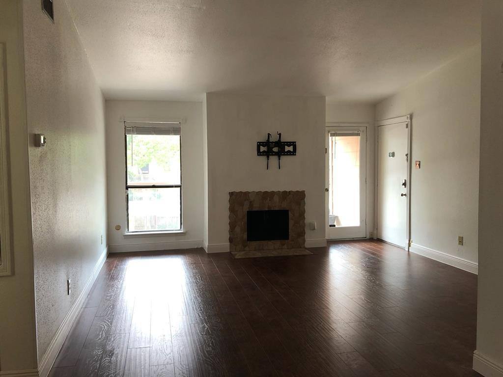 Apartment for rent at 2125 Augusta Dr, Houston, TX 77057