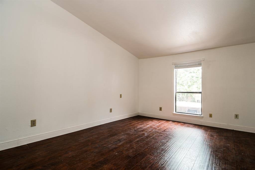 Apartment for rent at 2125 Augusta Dr, Houston, TX 77057