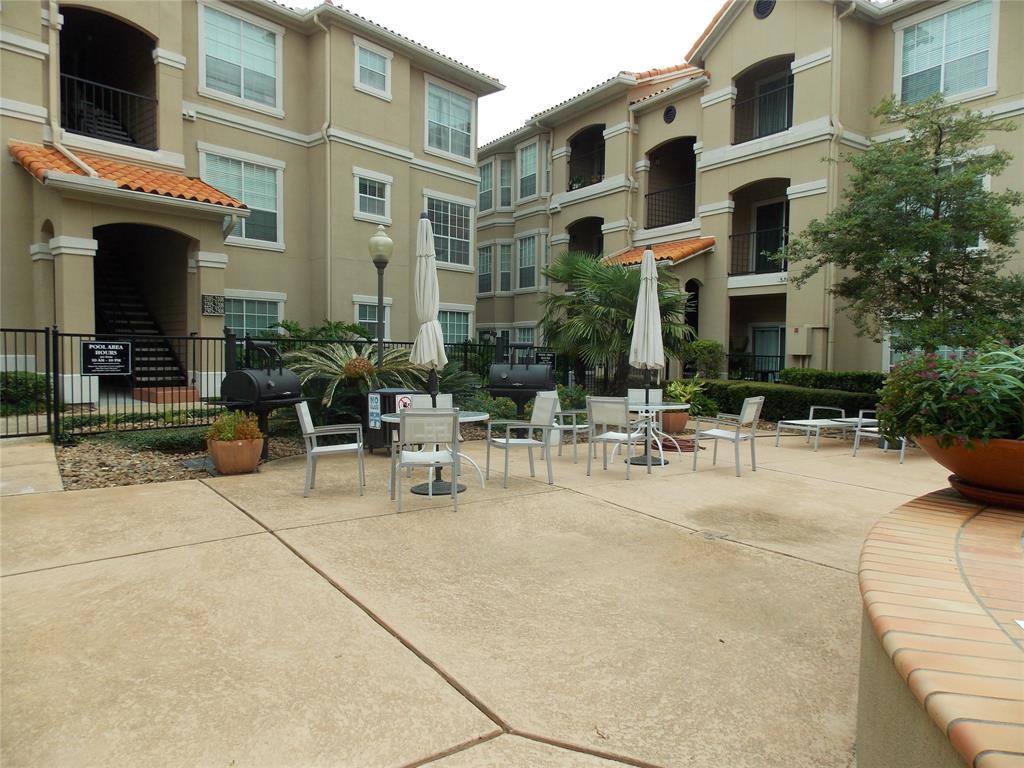 Apartment for rent at 3231 Allen Parkway #3303, Houston, TX 77019