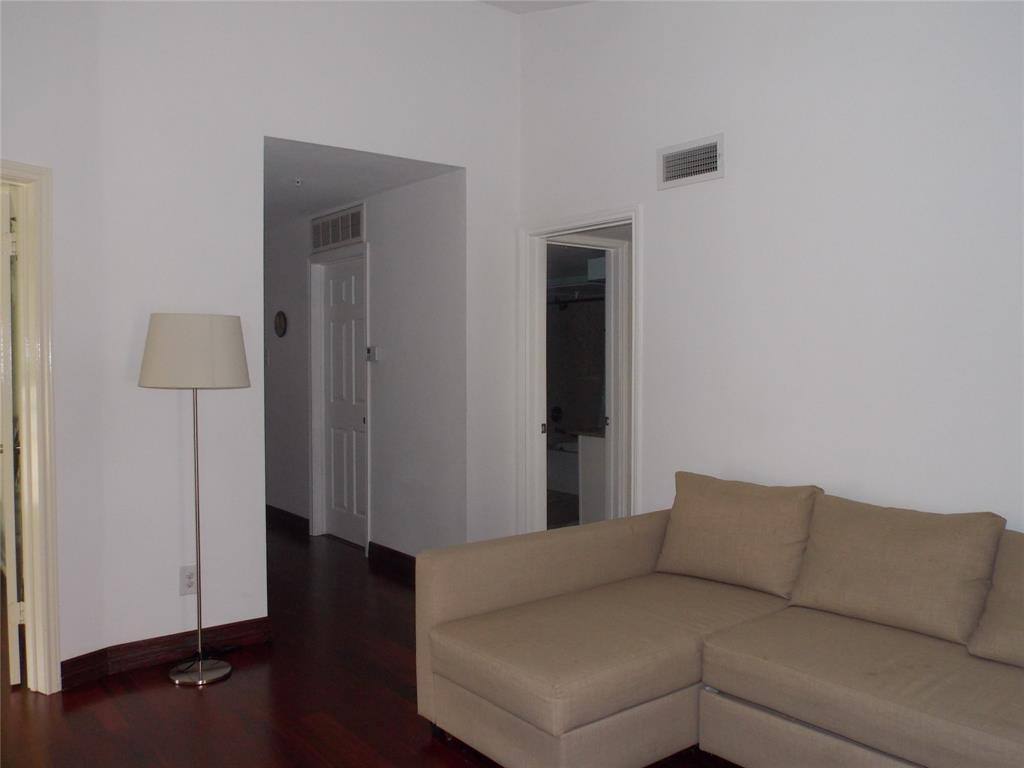 Apartment for rent at 3231 Allen Parkway #3303, Houston, TX 77019