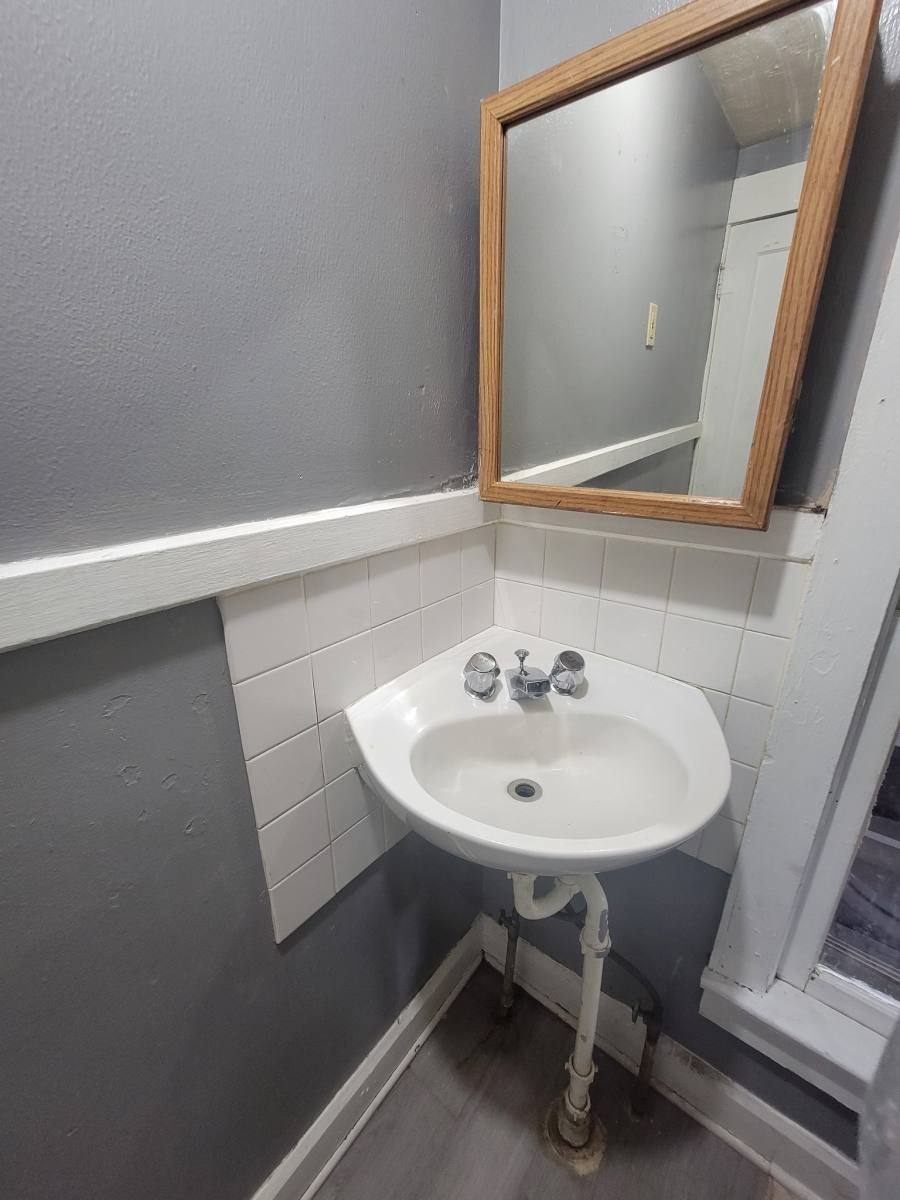 Apartment for rent at 55 Cotter Ave #5, Akron, OH 44305
