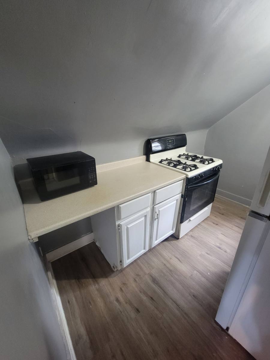 Apartment for rent at 55 Cotter Ave #5, Akron, OH 44305