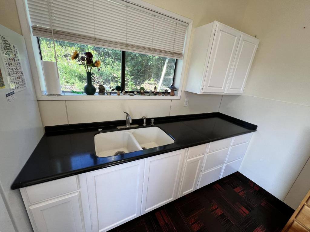 House for rent at 51675 Blue River Dr, Blue River, OR 97413