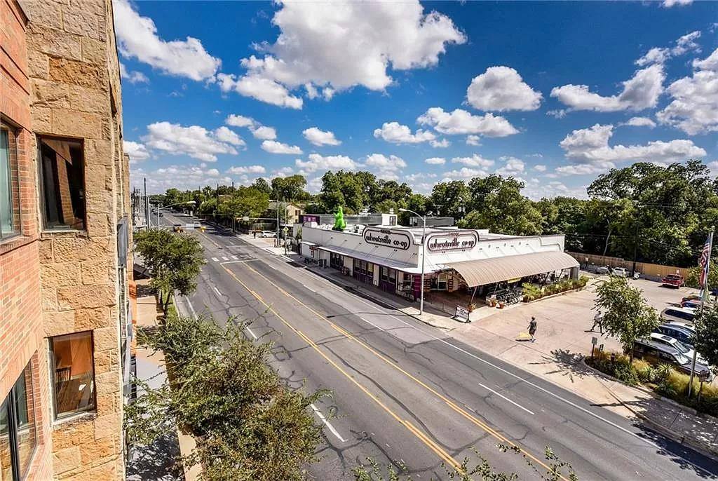 Apartment for rent at 3016 Guadalupe St #309, Austin, TX 78705