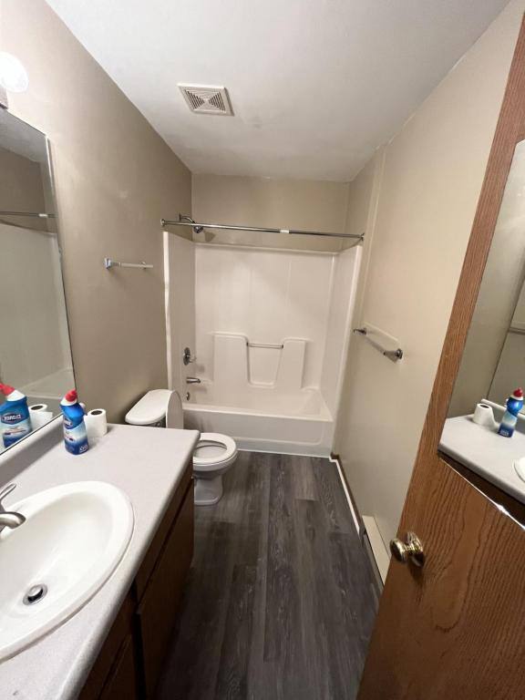 Apartment for rent at 1404 Greene St #29, Adel, IA 50003
