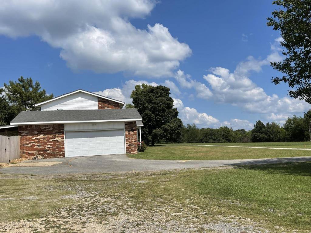 House for rent at 1551 N Heritage Lane, Tahlequah, OK 74464