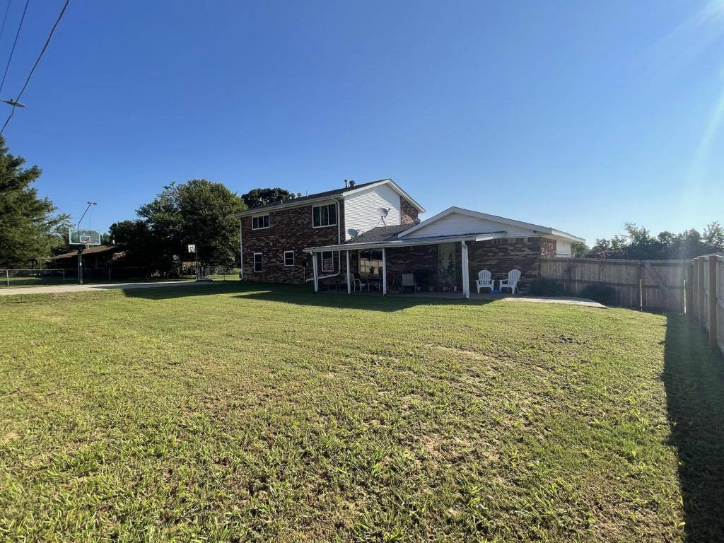 House for rent at 1551 N Heritage Lane, Tahlequah, OK 74464