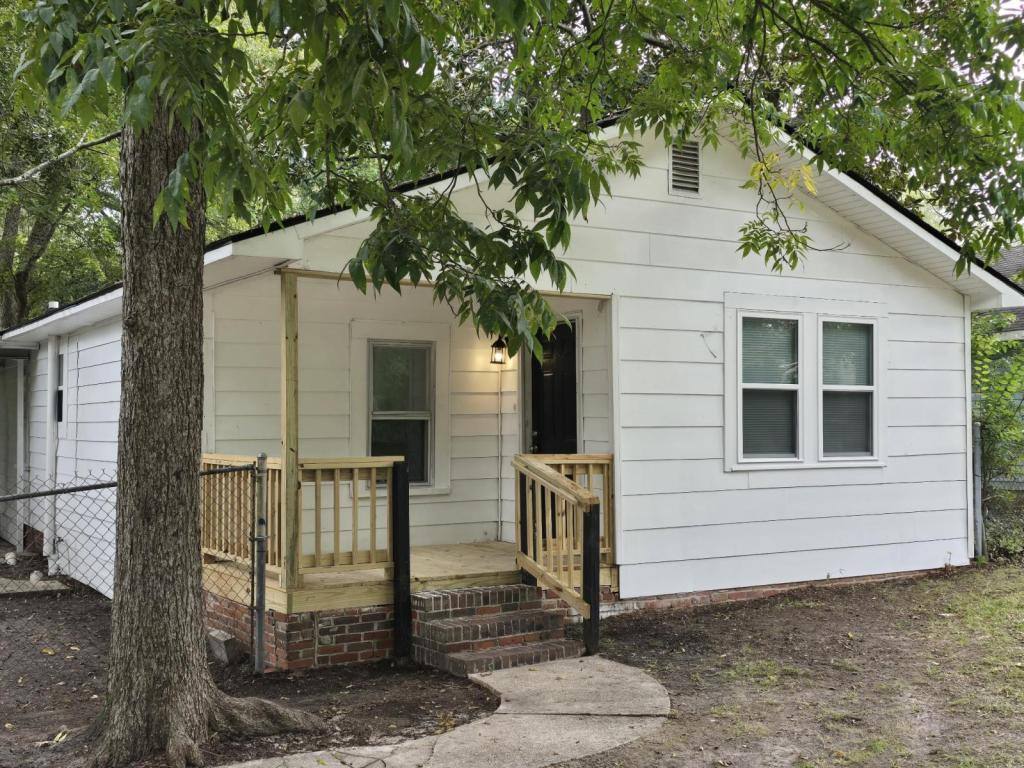 Townhouse for rent at 508 Prince St, Florence, SC 29501