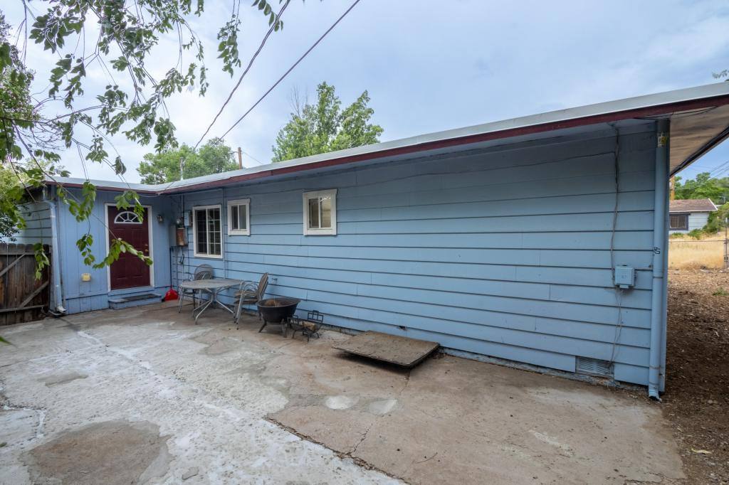 House for rent at 355 Raffetto Dr, Reno, NV 89512